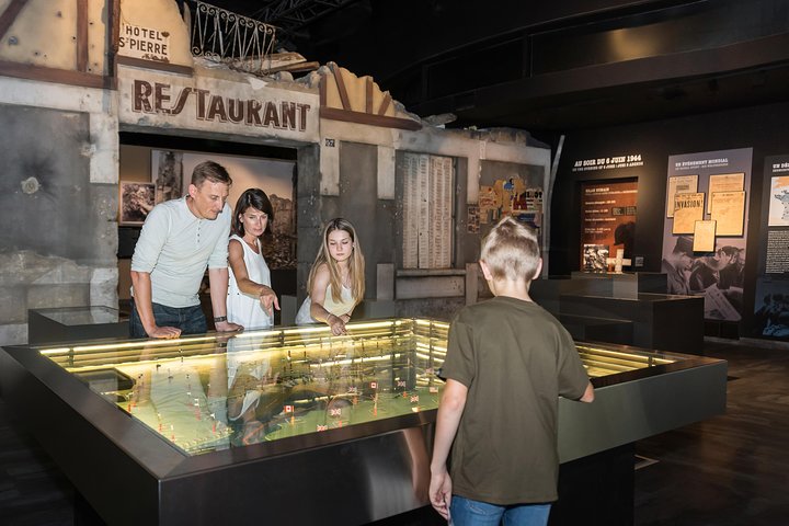 Mémorial de Caen Museum Inträde och guidad rundtur på D-dagens platser