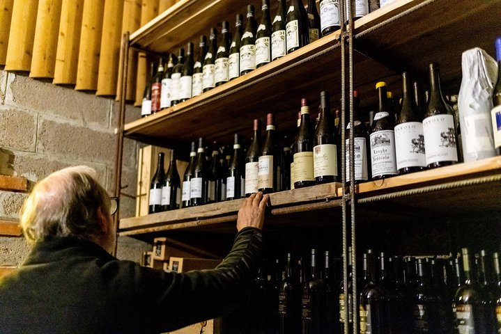 Proef Barolo en Barbaresco met een Sommelier. Wijntour door Piemonte