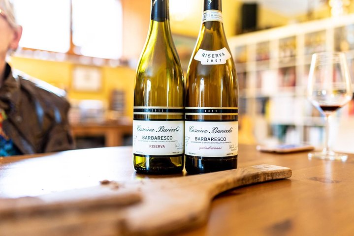 Proef Barolo en Barbaresco met een Sommelier. Wijntour door Piemonte