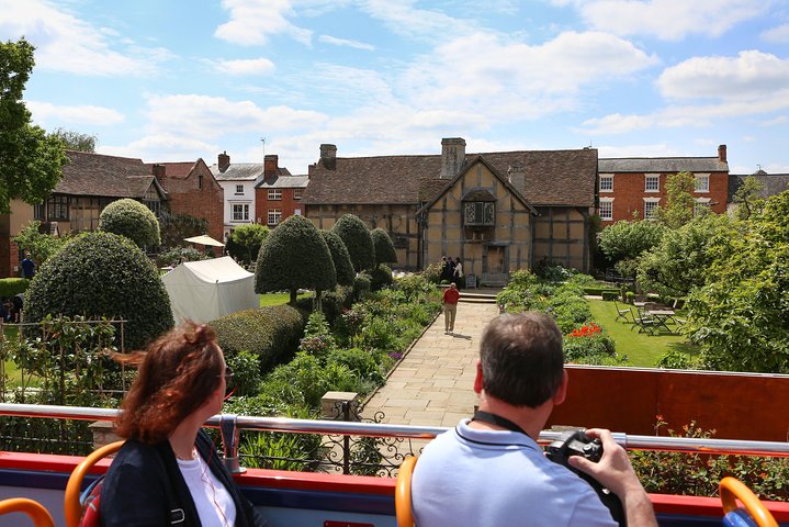 Stratford-upon-Avon hop-on hop-off bustour door de stad