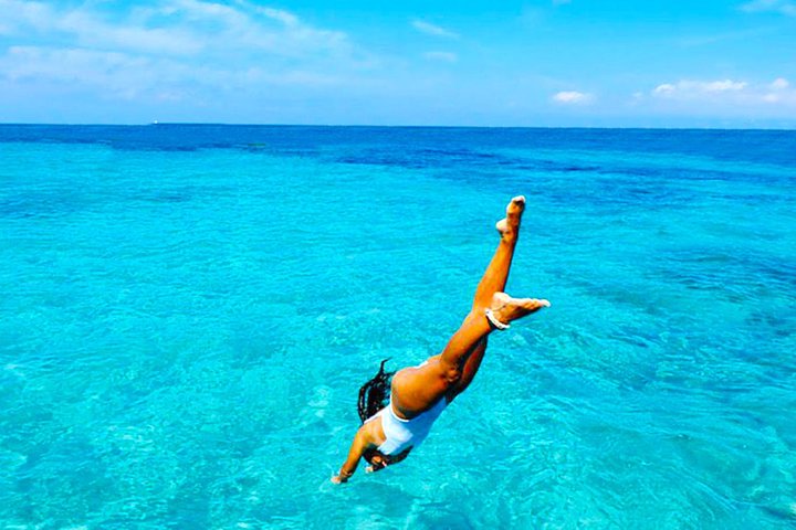 Ibiza strandhopcruise met paddleboards, drankjes en eten 6 uur