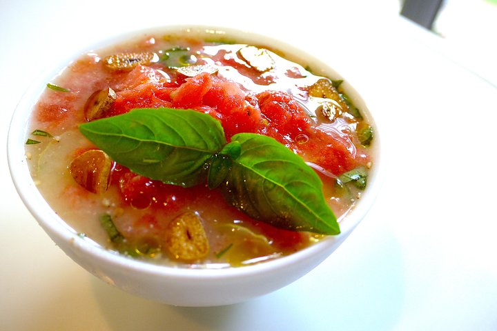 Miyazakis lokale matopplevelse La oss lage kald suppe og kylling Nanban! Super lokal matlaging!
