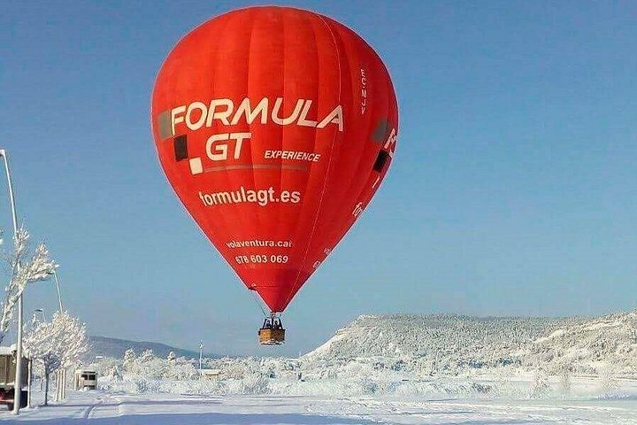 Volo in mongolfiera pre-Pirenei con prelievo opzionale a Barcellona