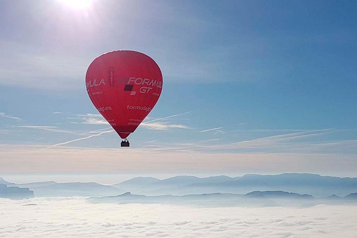 Volo in mongolfiera pre-Pirenei con prelievo opzionale a Barcellona