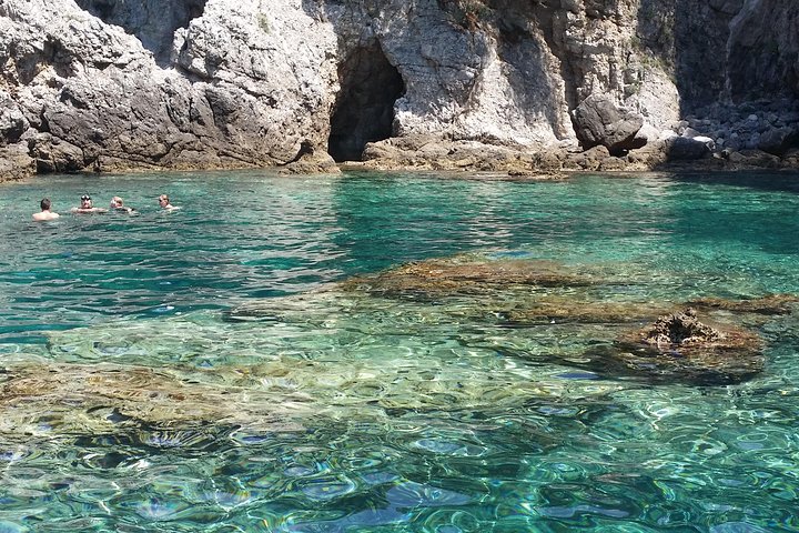 Blue & Green Caves motoscafo piccolo gruppoTour con spiaggia di Šunj