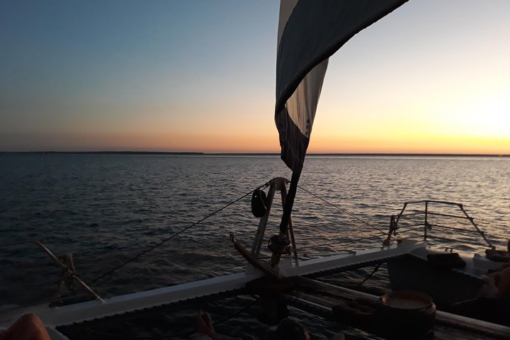 Solnedgang 3-timers cruise fra Darwin med middag og musserende vin