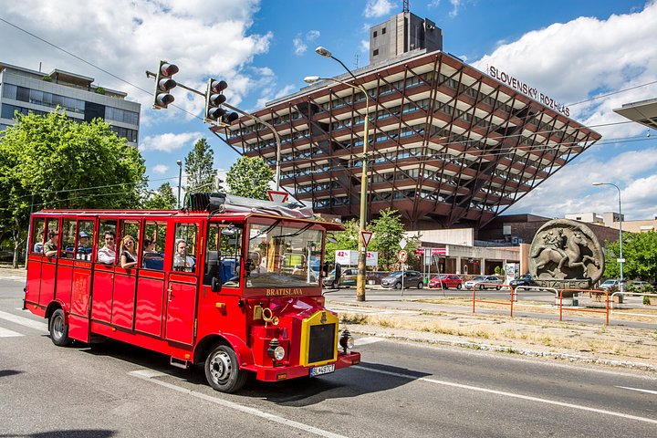 Stor slottstur i Bratislava med Presporacik sightseeingfordon
