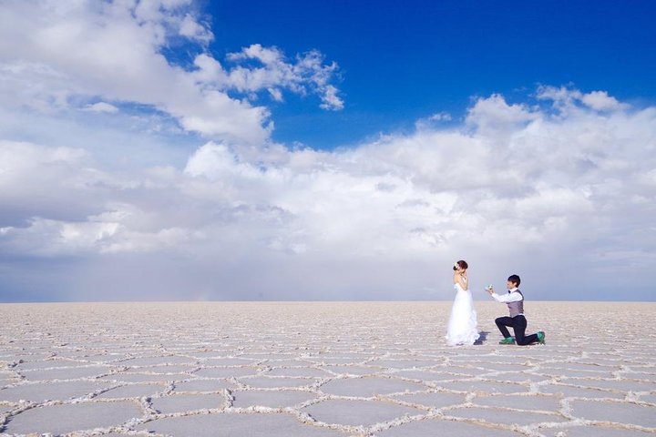 Salar De Uyuni 2days 1night. Eng Guide. Volcan Tunupa Ruta. Ask For Availability