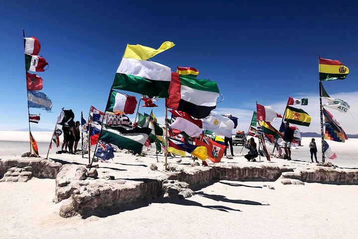 Salar De Uyuni 2days 1night. Eng Guide. Volcan Tunupa Ruta. Ask For Availability