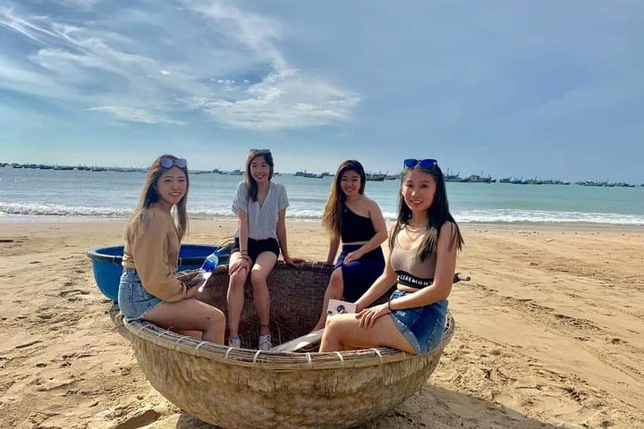 5 - Hour Sunrise eller Sunset Jeep Tour från Mui Ne