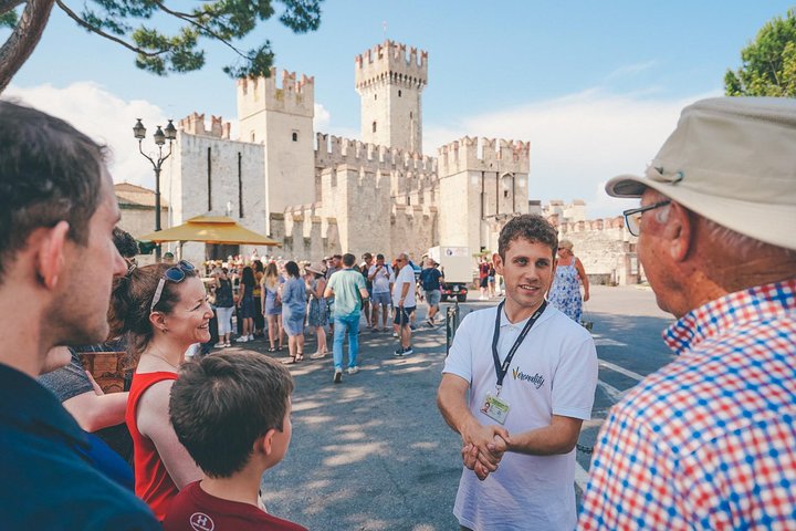 Da Verona: tour di un giorno del Lago di Garda e Sirmione con crociera