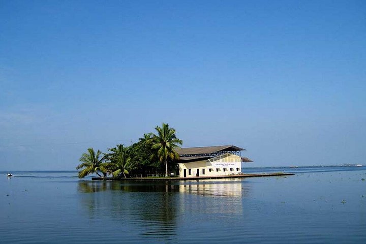 Excursion privée de 8 jours au Kerala (3 étoiles) avec Munnar, péniche et taxi - Iris Holidays