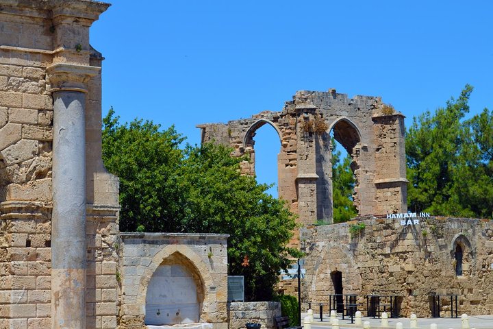 Excursão de miniônibus Famagusta à cidade fantasma saindo de Protaras e Ayia Napa