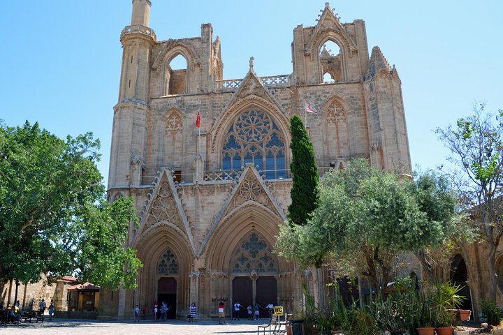 Excursão de miniônibus Famagusta à cidade fantasma saindo de Protaras e Ayia Napa