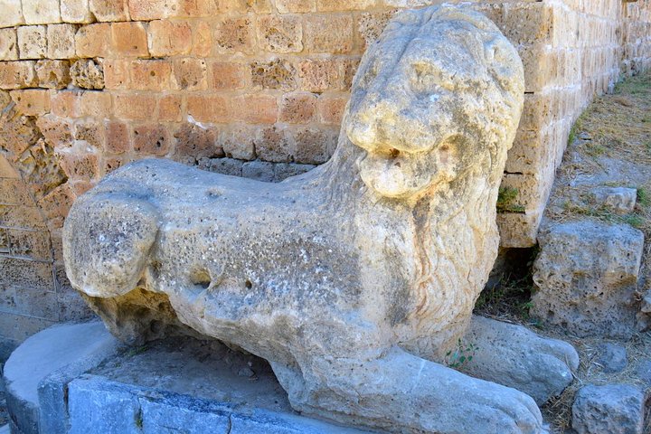 Excursão de miniônibus Famagusta à cidade fantasma saindo de Protaras e Ayia Napa