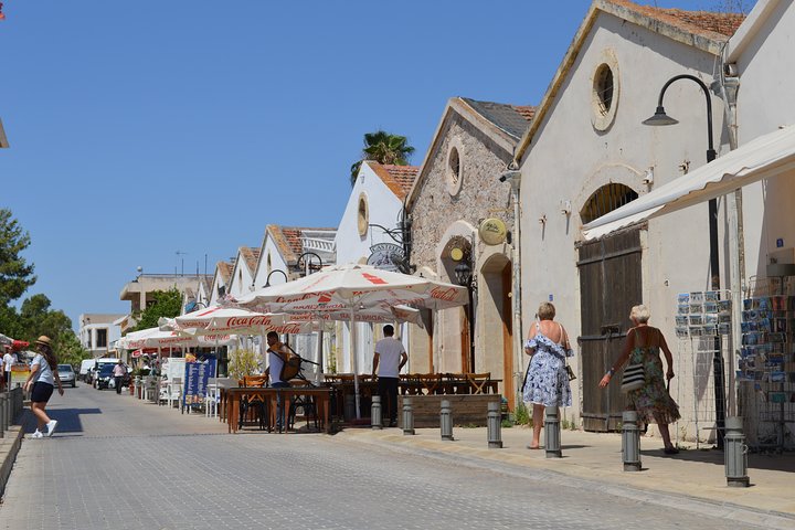 Excursão de miniônibus Famagusta à cidade fantasma saindo de Protaras e Ayia Napa