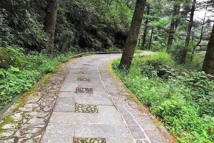 Tour di 2 giorni Dali Cangshan Mout erhai lake xizhou mercato tre pagode da Dali
