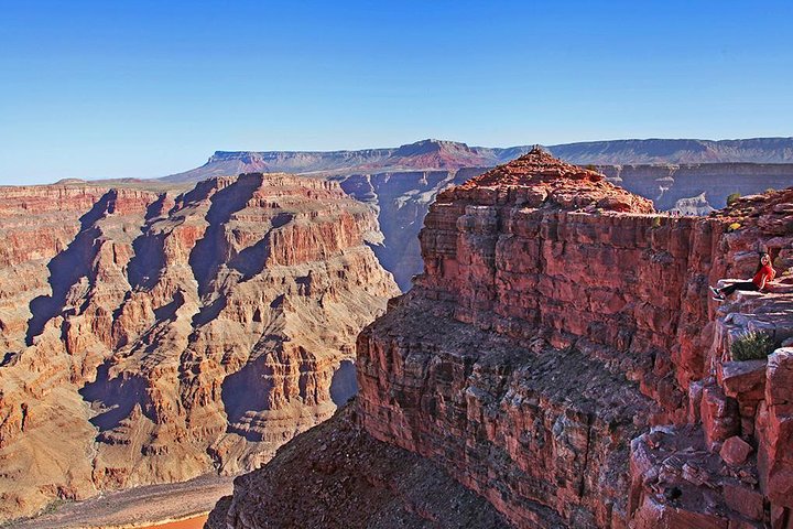 Transporte entre Las Vegas e Grand Canyon West com opção de pôr do sol