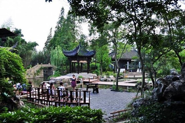 Von Shanghai : Zhujiajiao Water Town Private Tour mit Bootsfahrt