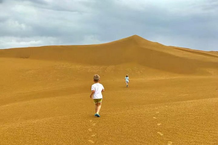 Huhhot 4D3N Mongólia Interior Pastagens e passeios pela natureza no deserto