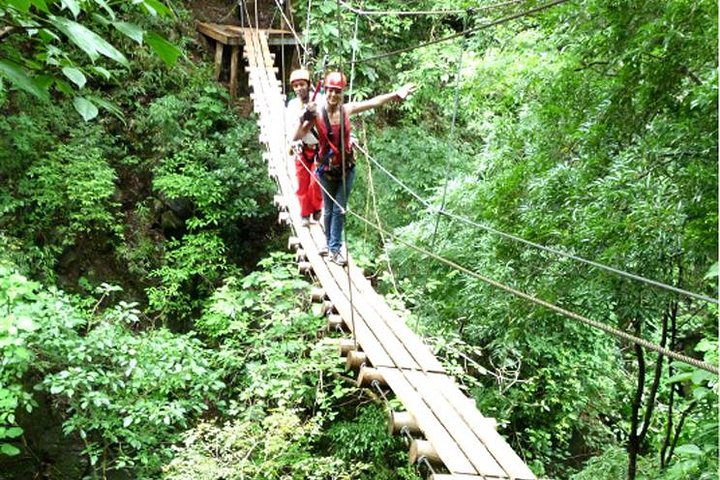 Pacchetto Platinum (3D/2N + 18 zipline, 11 cascate)