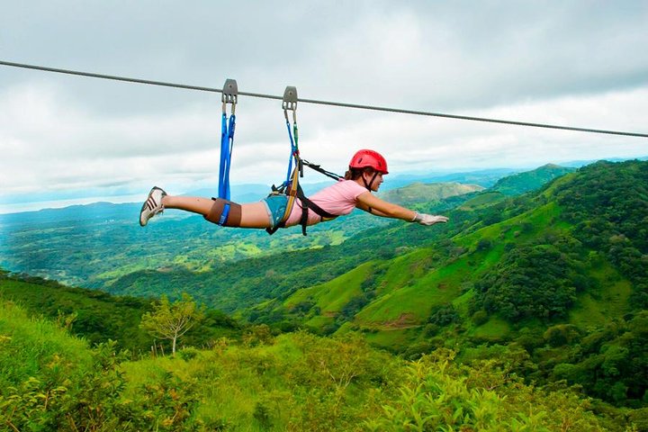 Pacchetto Platinum (3D/2N + 18 zipline, 11 cascate)