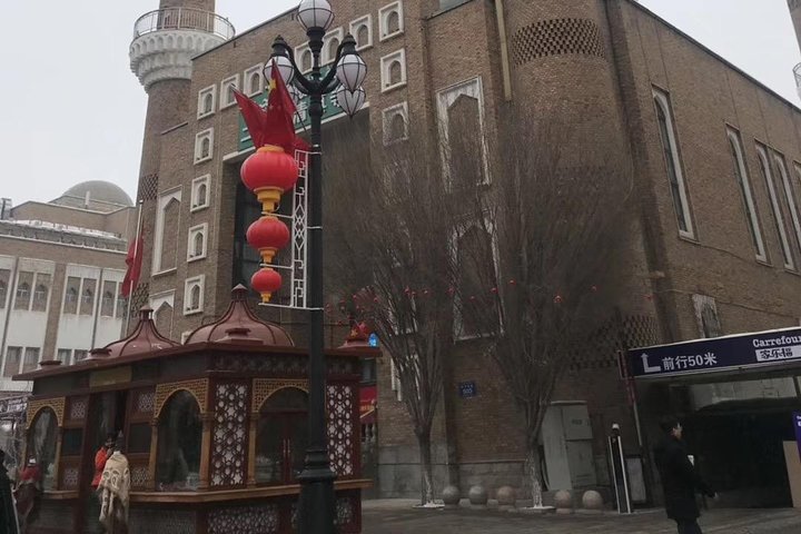 Excursión de un día del PRI al espectáculo de Nanshan y Erdaoqiao con cena en Urumqi