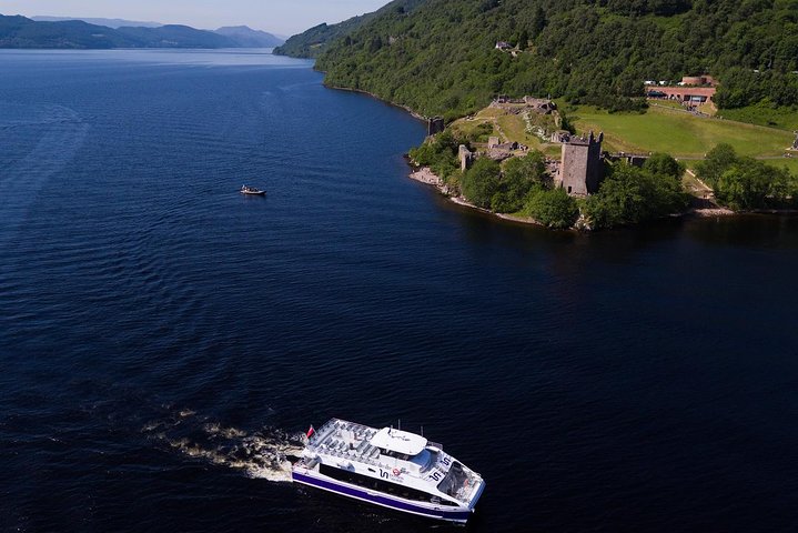 Loch Ness og Caledonian Canal 2-timers krydstogt fra Dochgarroch