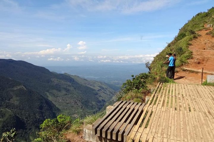 Trekking guidato Horton Plains Park e Worlds End da Nuwara Eliya