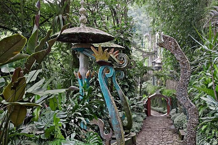 Jardim surrealista de Edward James, Health Castle e Xilitla Nativity