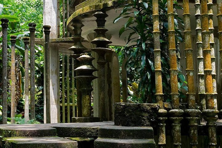 Jardim surrealista de Edward James, Health Castle e Xilitla Nativity