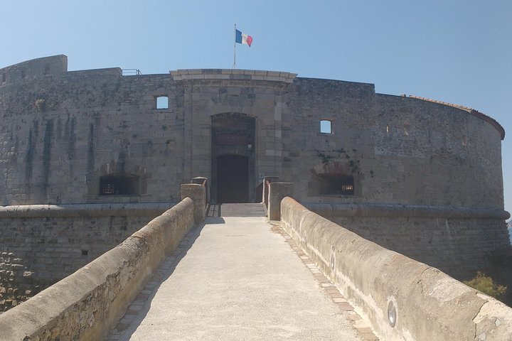 Visite guidée à Toulon : Port provençal et magnifique vieille ville