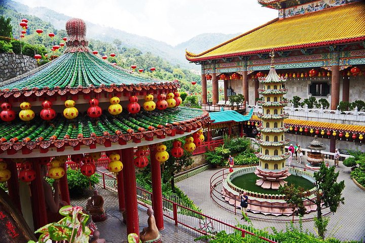 Excursão pela cidade e pelo templo de Penang com a colina de Penang (Fast Lane)