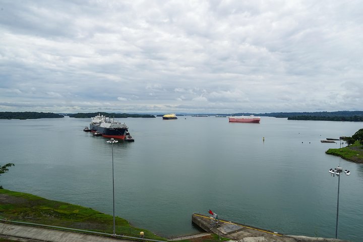 Ocean to Ocean Combo: Canal Boat Safari, Agua Clara & Gatun Locks