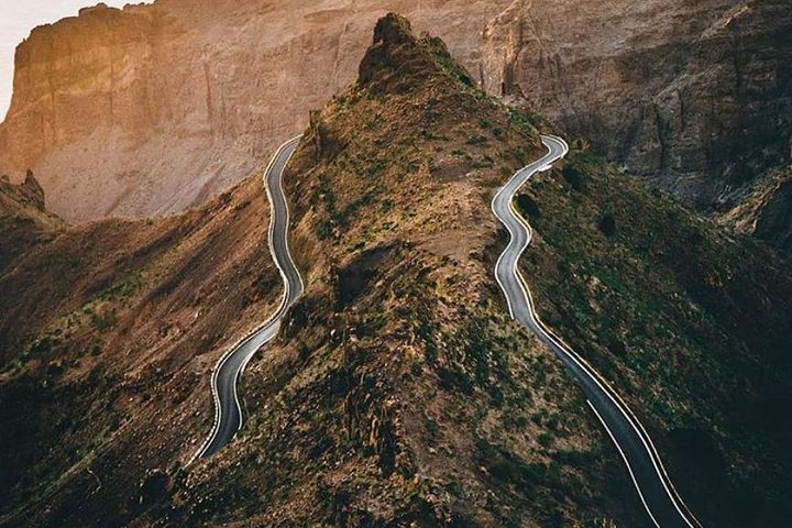 テネリフェ島発ラ・ゴメラ島日帰りツアー:ランチとワイン付き