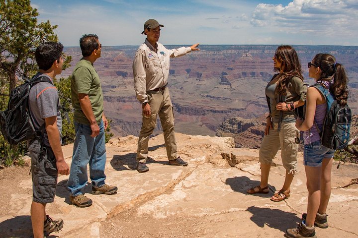 Grand Entrance Grand Canyon Tour de Jeep