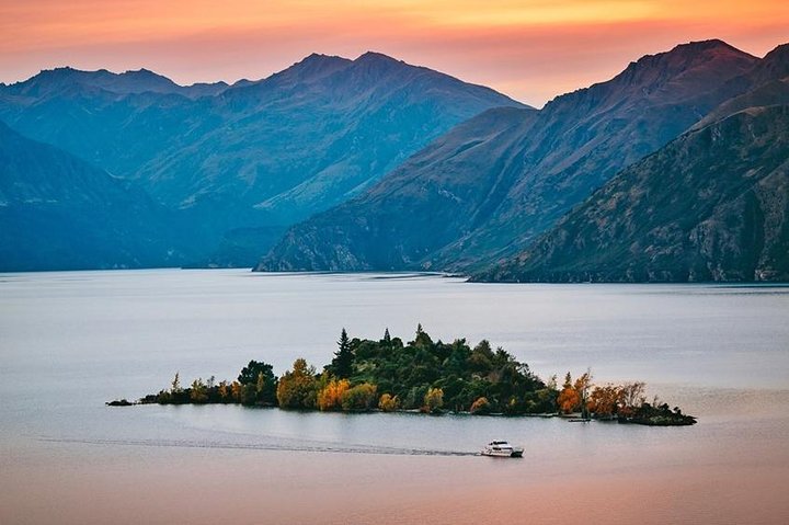 Lake Wanaka 1 - Rondvaart van 1 uur inclusief wijn en kaas