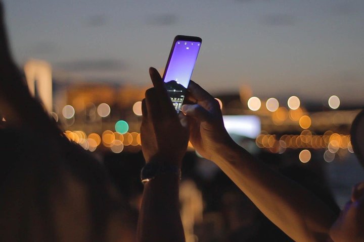 Crociera con cena a lume di candela sul Danubio di Budapest con musica dal vivo
