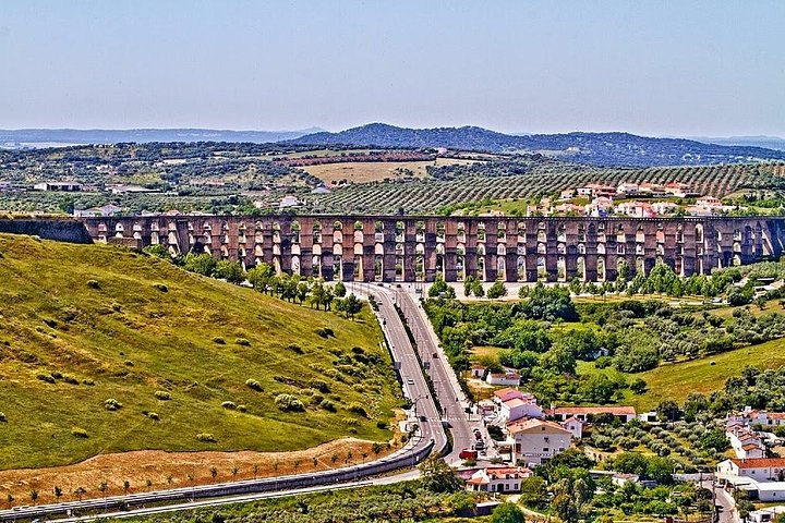 Privat tur: Evora, Elvas och Badajoz (Spanien) dagstur från Lissabon