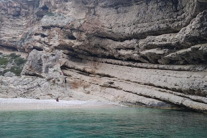 Entdecken Sie die Insel Brac mit dem privaten Boot - Besuchen Sie Bol und versteckte Buchten