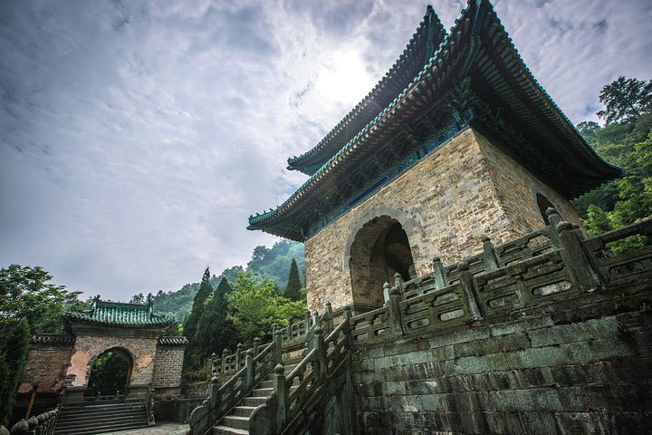 Private 2-tägige Tour zum Shiyan Wudang Berg startet in Wuhan und endet in Wuhan