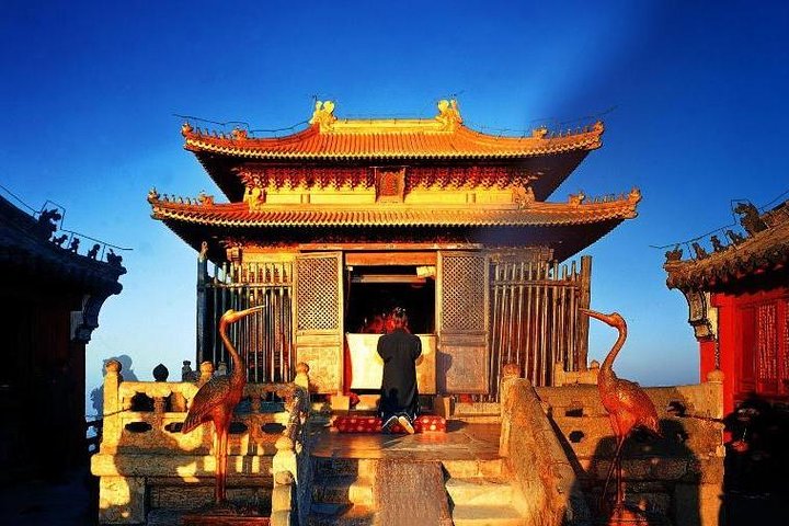 Private 2-tägige Tour zum Shiyan Wudang Berg startet in Wuhan und endet in Wuhan