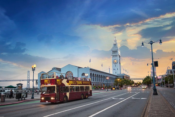 SF : Hop-on Hop-off Sightseeing Tour mit dem Open-top Bus