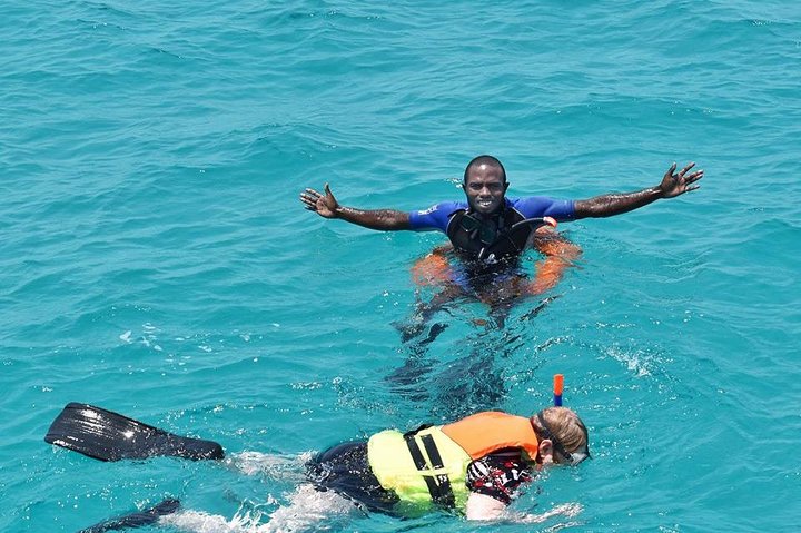 PILLI PIPA DHOW, el producto genuino, tour de snorkel al Parque Marino Kisite