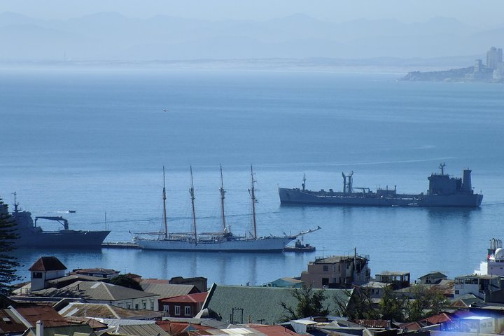 San Antonio etter cruisetur til Valparaiso og Casablanca Drop off i Santiago