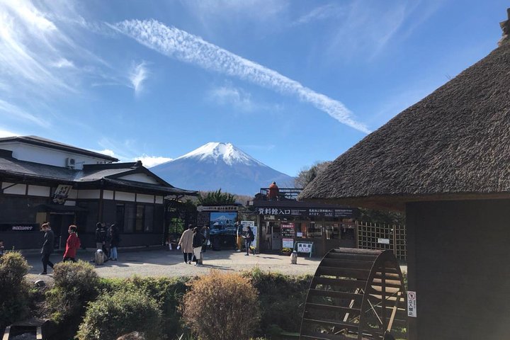 Spectaculaire croisière sur le mont Fuji et le lac, nouilles faisant l'expérience