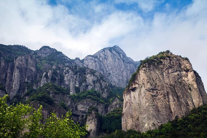 Eintägige private Tour zum Wenzhou Yandang Mountain World Geopark mit Mittagessen