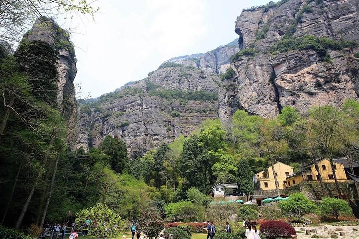 Eintägige private Tour zum Wenzhou Yandang Mountain World Geopark mit Mittagessen