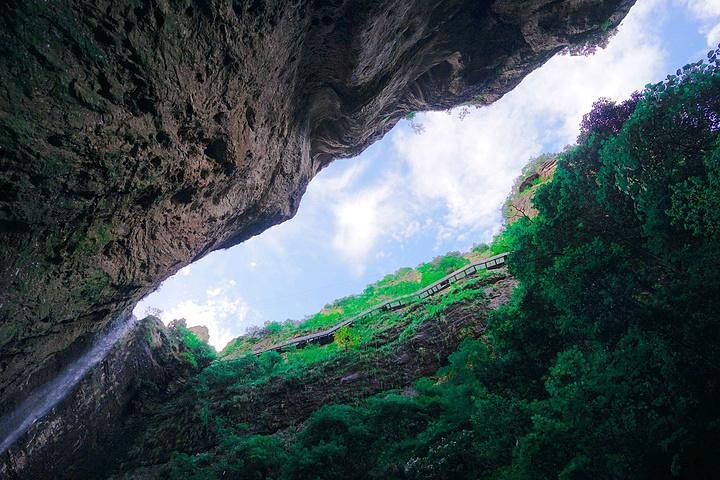 Eintägige private Tour zum Wenzhou Yandang Mountain World Geopark mit Mittagessen