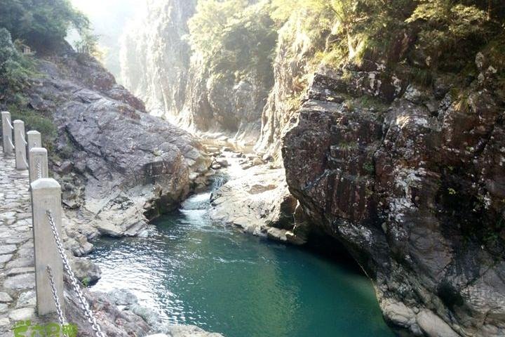 Visite privée du rafting en bambou sur la rivière Nan Xi et de la vieille rue Lishui